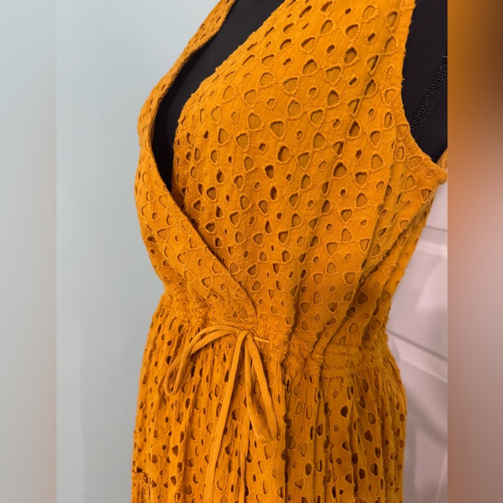 Frye X Anthropologie Nuri Eyelet Wrap Dress Size S - Picture 6 of 7